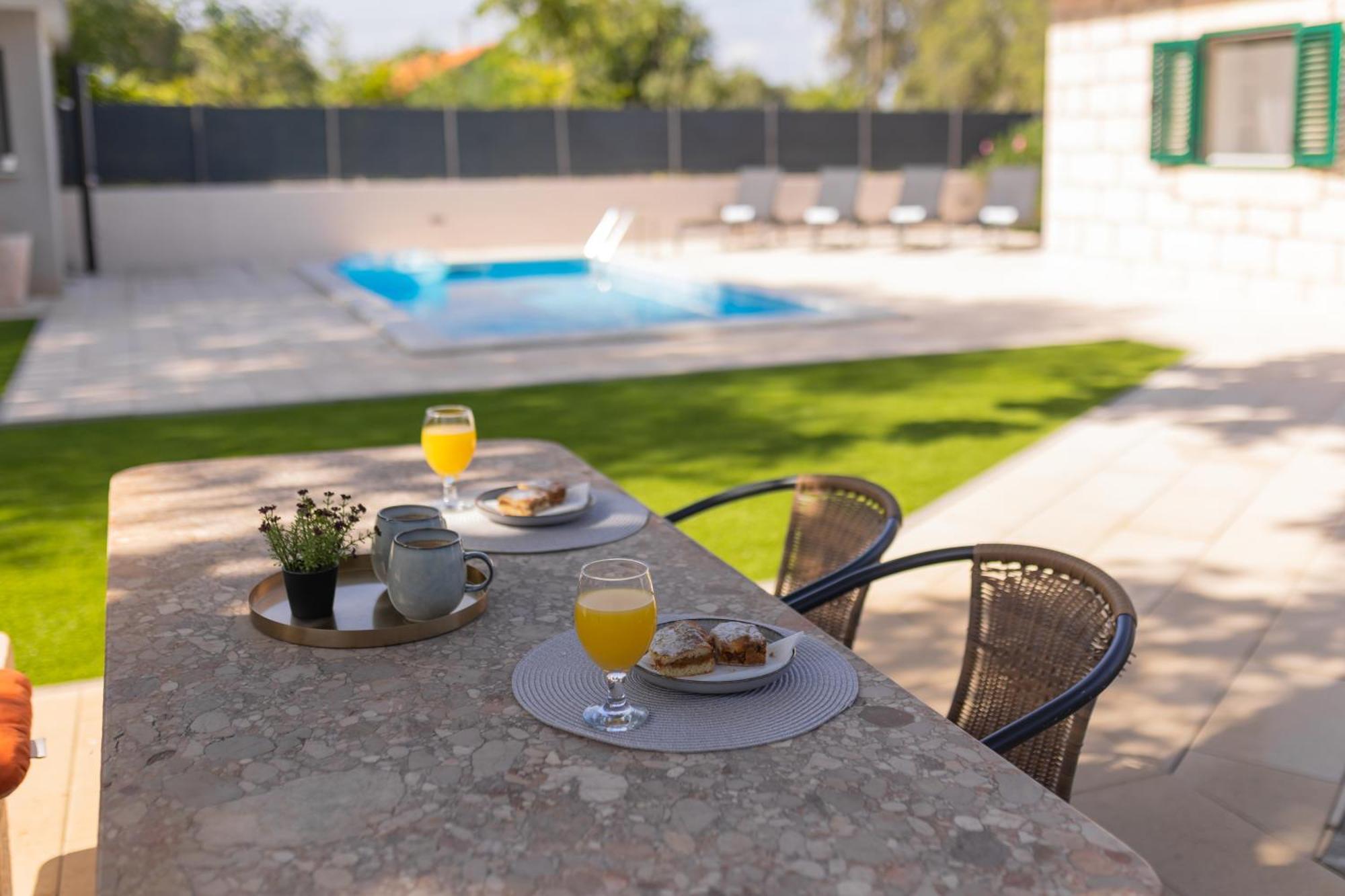Experience Village Life - Jokini Dvori With Private Pool Pakovo Selo Экстерьер фото