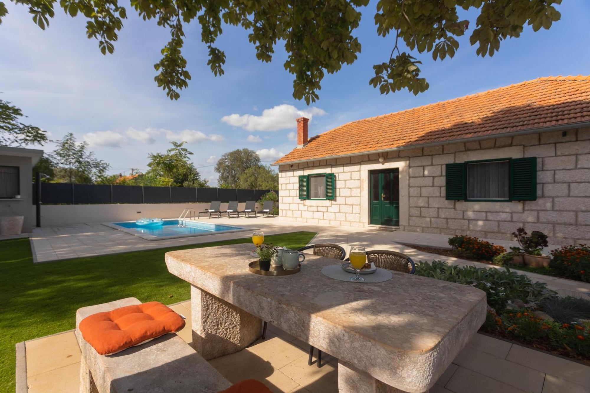 Experience Village Life - Jokini Dvori With Private Pool Pakovo Selo Экстерьер фото