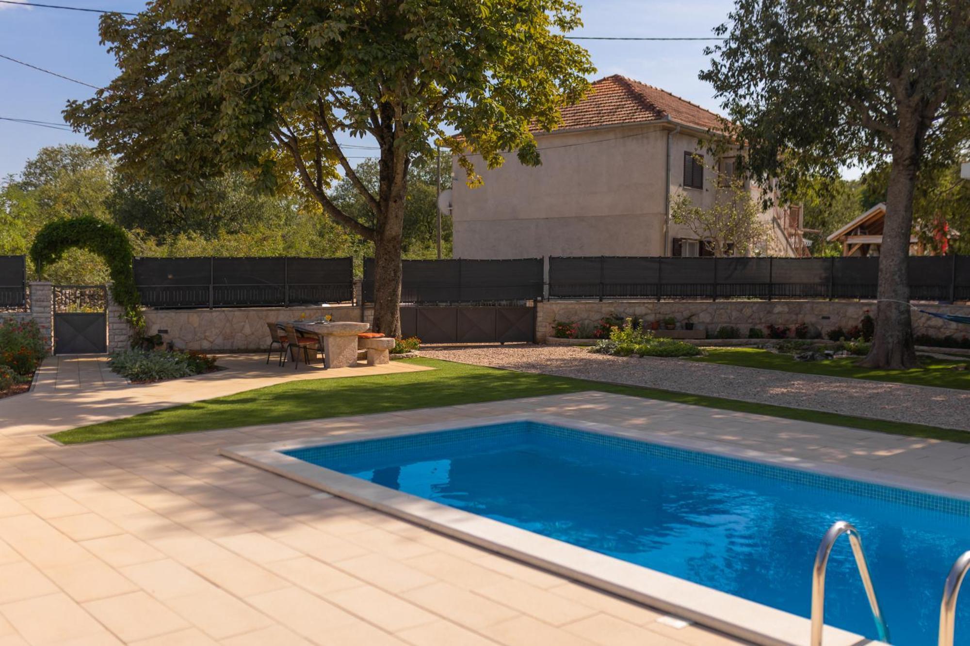 Experience Village Life - Jokini Dvori With Private Pool Pakovo Selo Экстерьер фото